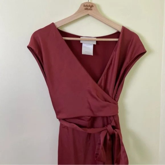 BHLDN Louisa Satin Charmeuse Midi Dress in Cinnamon Rose SIZE 4 - Picture 3 of 12